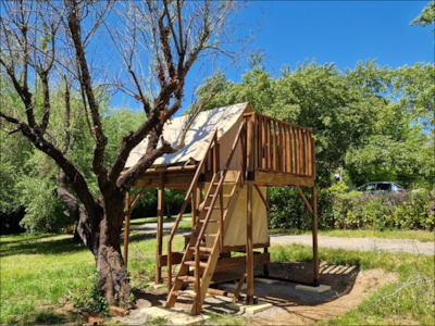 Bivouac tent on wooden and canvas stilts, without sanitary facilities, for 2 people — 4