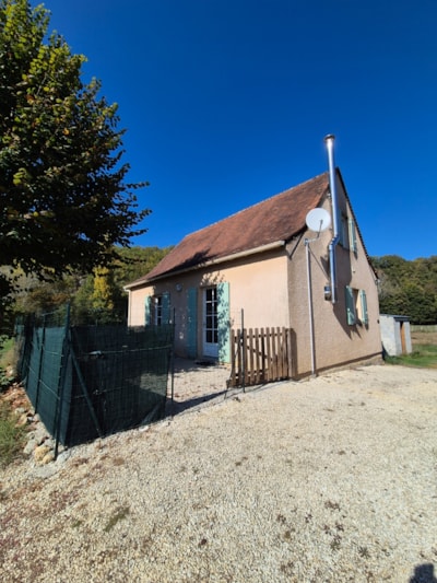 GITE for 5 to 7 people, 2 bedrooms, year-round rental