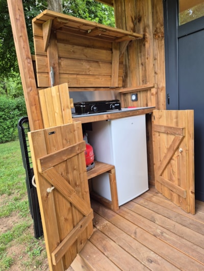 Premium pitch for tents, caravans and motorhomes with private bathroom facilities and kitchen area