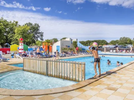 Chadotel Le Domaine d'Oléron - Camping2Be