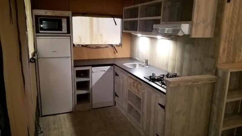 Tente Safari Premium 35M² (2 Chambres) + Terrasse Semi Couverte