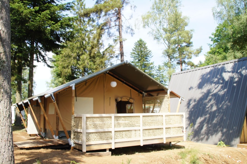 Tente SAFARI Premium 35m² (2 chambres) + terrasse semi couverte