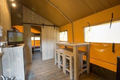 Tent SAFARI Premium 35m² (2 bedrooms) + half-covered terrace