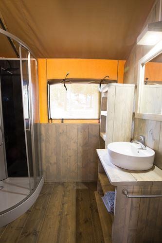 Tent SAFARI Premium 35m² (2 bedrooms) + half-covered terrace