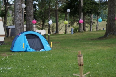 Pitch Trekking Package by foot or by bike with tent