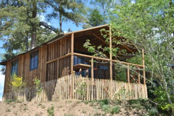 Mietunterkunft - Kleines Hütte Confort 20M²  (1 Zimmer) + Überdachte Terrasse - Camping Les Murmures du Lignon