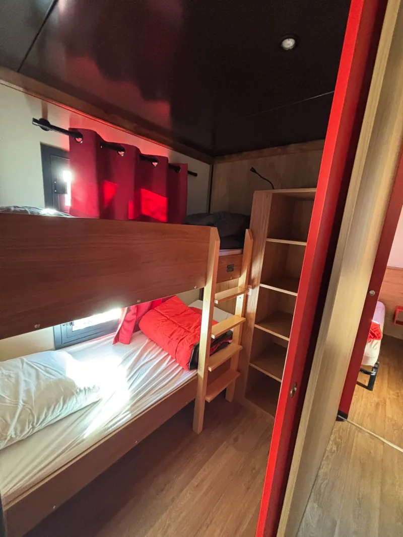 Roulotte 2-4 Personnes 2 Chambres Avec Sanitaires + Terrasse