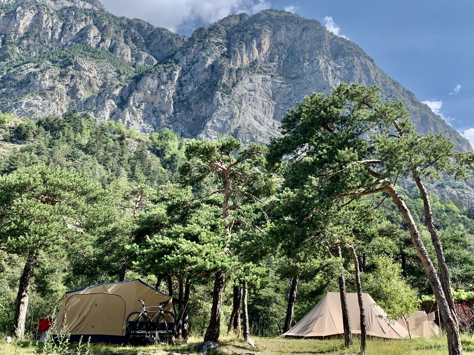 Camping River — Foto 3