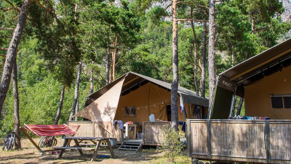 Accommodation - Villa Tent - Camping River