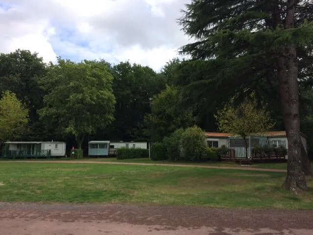 Forfait Eco (1 Tente, Caravane Ou Camping-Car / 1 Voiture)