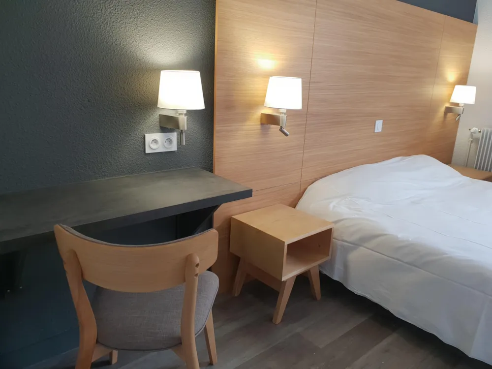 Zimmer - Aufenthalt Mit Halbpension - VILLAGE DE VACANCES DE MARC***