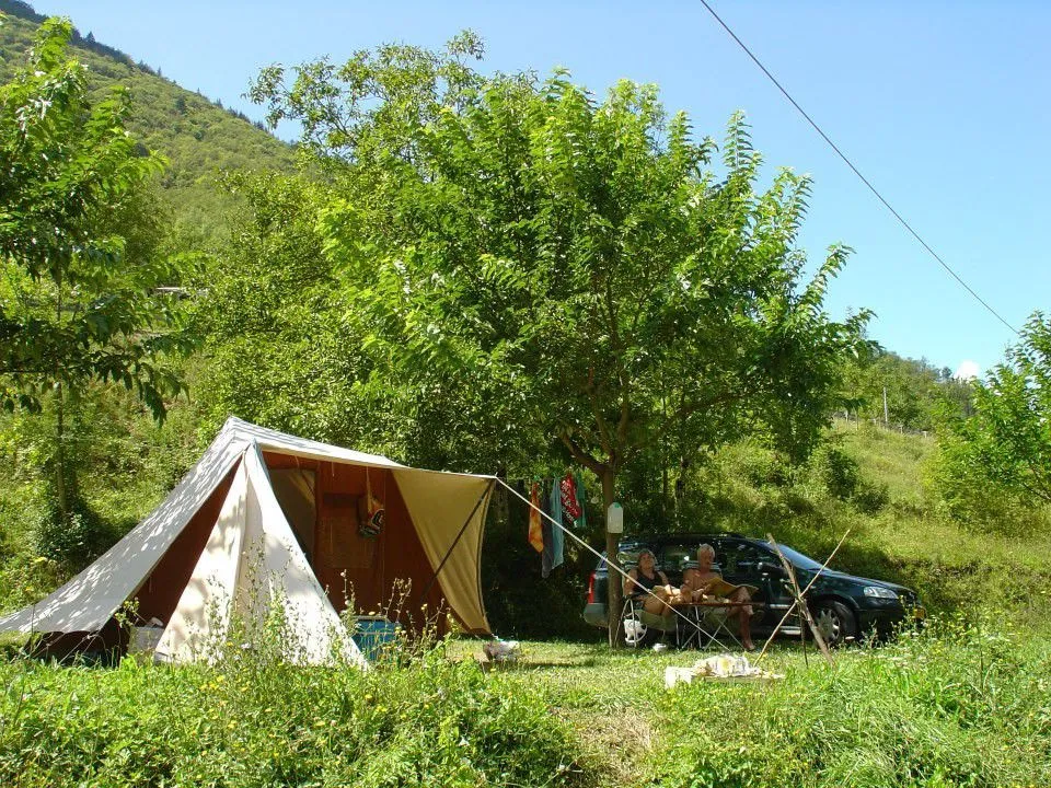 Emplacement - Forfait Tente Solo - Camping du Gouffre de la Croix