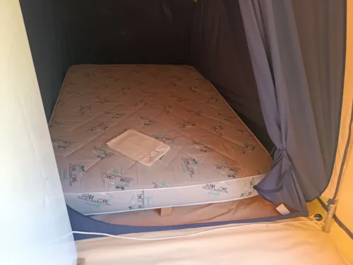 Location - Tente Aménagée 4 Personnes - image n°6 - Camping du Gouffre de la Croix