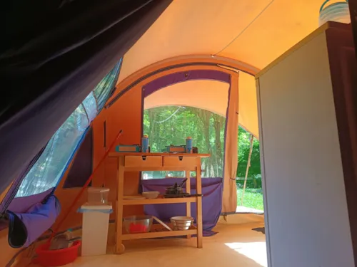 Location - Tente Aménagée 4 Personnes - image n°4 - Camping du Gouffre de la Croix