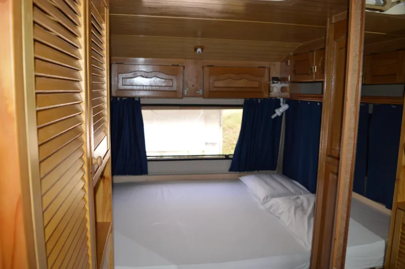 Caravane Avec Eau Et Salle De Bain Privée (Pas De Douche)