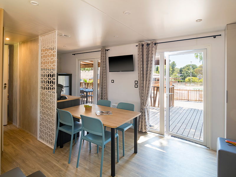 Premium mobile home with air conditioning