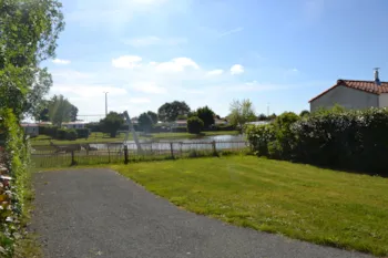 Stellplatz - Emplacement Cyclo/Randonneur Avec Electricité - CAMPING PARADIS- Camping de La Motte