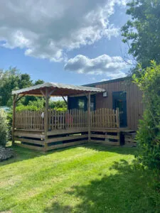 Mietunterkunft - Mobilheim Privilège 1 Zimmer 22M² - CAMPING PARADIS- Camping de La Motte