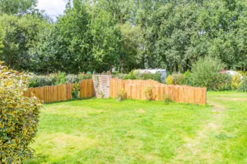 Stellplatz - Parcel·La Nature (Tenda, Caravana / 1 Cotxe) - CAMPING PARADIS- Camping de La Motte