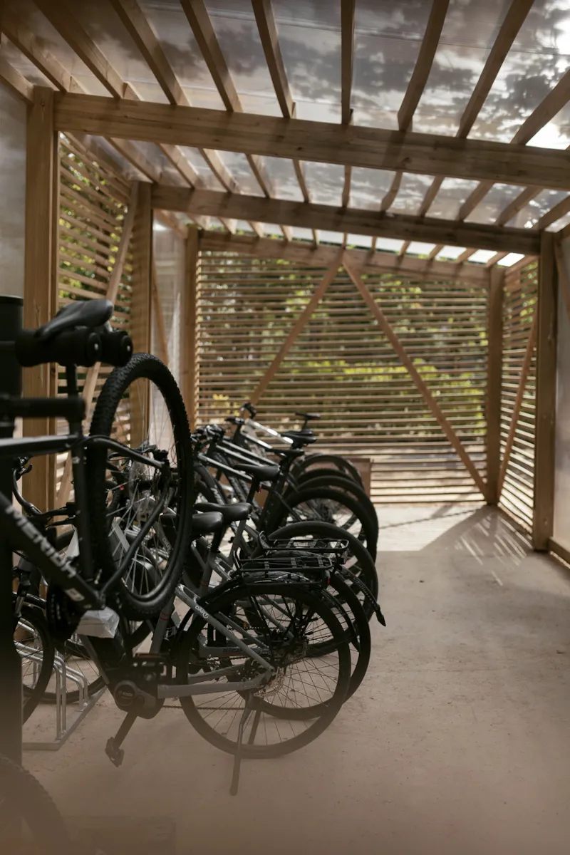 Emplacement Voiture + Caravane Ou Camping-Car (Les Tentes Ne Sont Pas Autorisées)
