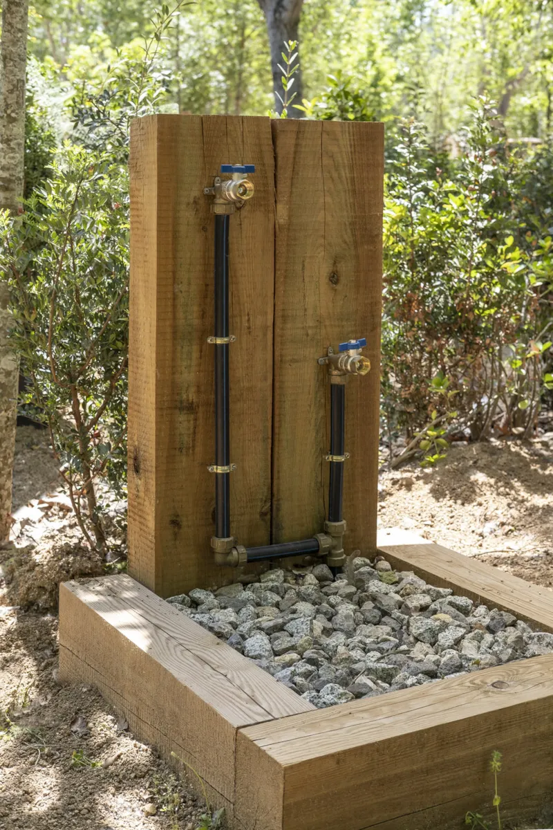 Emplacement Plus Pour Caravane Ou Camping-Car (Les Tentes Ne Sont Pas Autorisées)