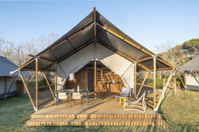 LODGE FAMILY DUPLEX — 4