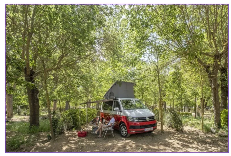 Emplacement Pour Camping-Car (Les Tentes Ne Sont Pas Autorisées)
