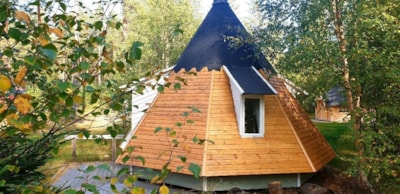 Wooden TIPI
