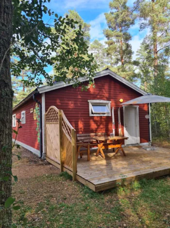 Huuraccommodatie(s) - Stuga Solros ( Zonnebloem) - Naturcamping Lagom