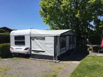 Mietunterkunft - Mietwohnwagen - 2 Erwachsene - Campingplatz Hof Biggen