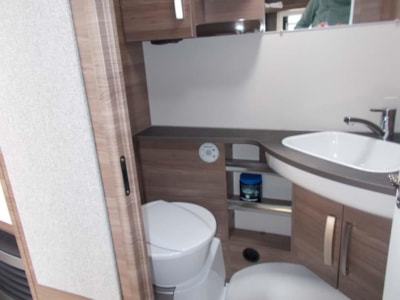 Rental Caravan - 2 adults — 9