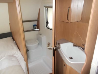 Rental Caravan - 4 adults (upon enquiry) — 7
