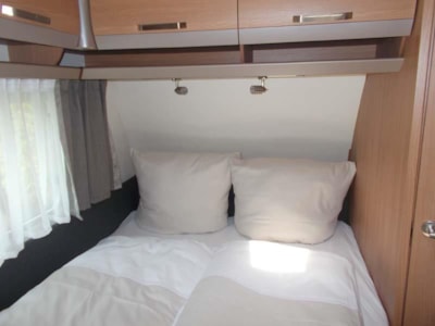 Rental Caravan - 4 adults (upon enquiry) — 2