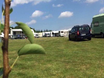 Pitch motor home with panoramic view — 4