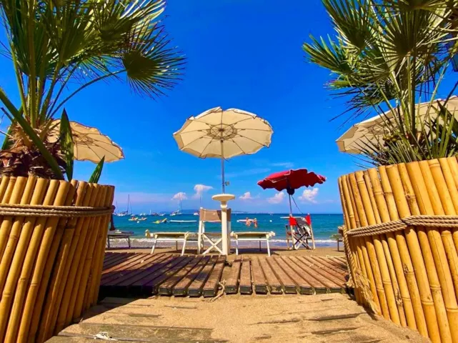 Elbadoc Camping Village - image n°1 - Camping Direct