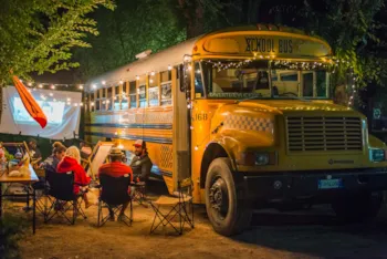 Mietunterkunft - Schoolbus - Camping Orlando in Chianti Glamping Resort