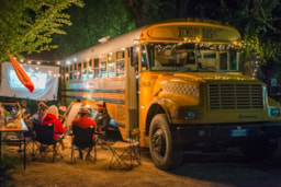 Location - Schoolbus - Camping Orlando in Chianti Glamping Resort