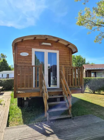 Mietunterkunft - Insolite Planwagen 2 Zimmer - Camping Du Perche