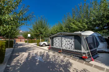 Stellplatz - Großes Grundstück - Camping Calpemar