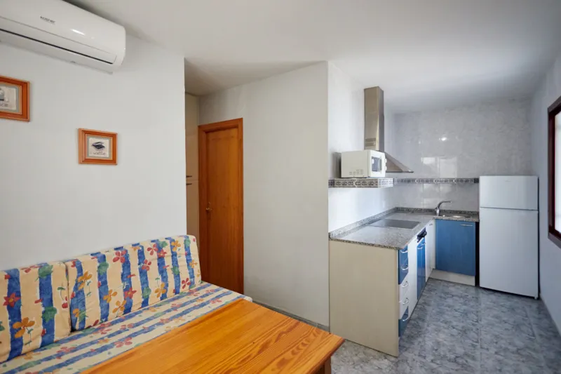 Essential Couple Carpa