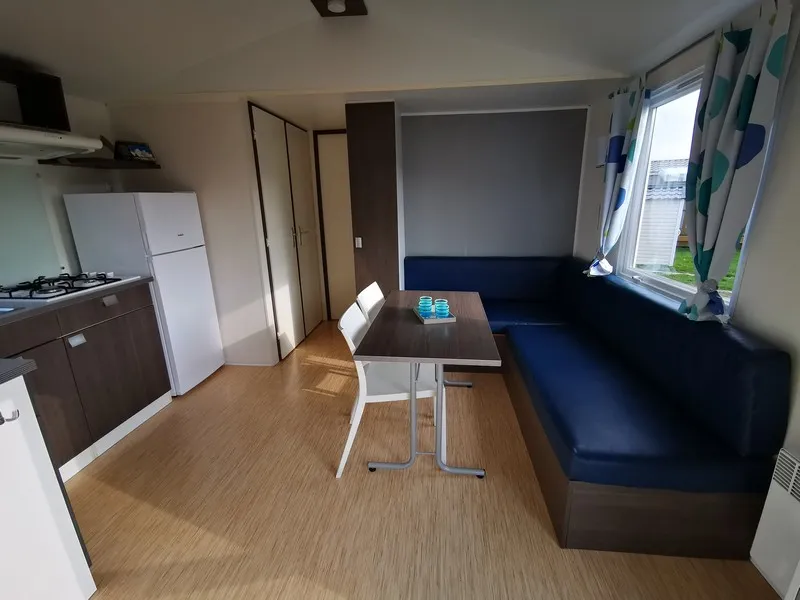 Mobil-Home N°114 - 28 M² - 2 Chambres 4 Personnes Maximum - Année 2010 - Avec Terrasse Semi-Couverte