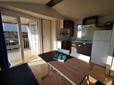 Mobile-home n°114 - 28 m² - 2 bedrooms - Half-covered terrace