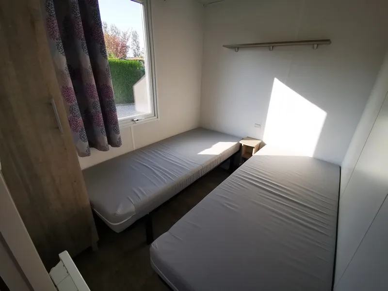 Mobil-Home N°88 - 28 M² - 2 Chambres - 4 Personnes Maximum - Année 2013 - Terrasse Couverte