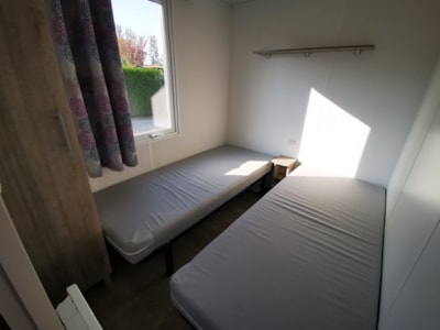 Mobile-home n°88 - 28 m² - 2 bedrooms - sheltered terrace