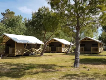 Accommodation - Lodge Cambodgia 2 Bedrooms - Camping Le Lagon Bleu