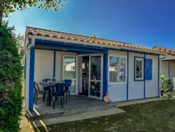 Accommodation - Chalet Azur 2 Bedrooms + Terrace - Camping Le Lagon Bleu