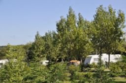 Kampeerplaats(en) - Standplaats, Voertuig - Camping Les Prairies de L'Etang