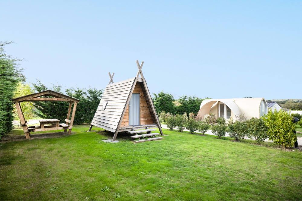 Location - Cabadienne, Tente En Bois Isolée Avec 2 Lits Simples Année 2019 (Sans Sanitaire) - Camping Les Prairies de L'Etang