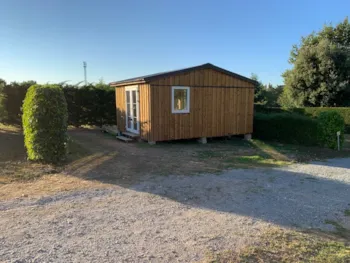 Mietunterkunft - Cabane En Bois 2021, 2 Chambres,  Terrasse 12 M² Bois - Camping Les Prairies de L'Etang