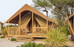 Location - Nouveauté 2022 : Wood Lodge  2 Chambres Terrasse Couverte - Camping Les Prairies de L'Etang